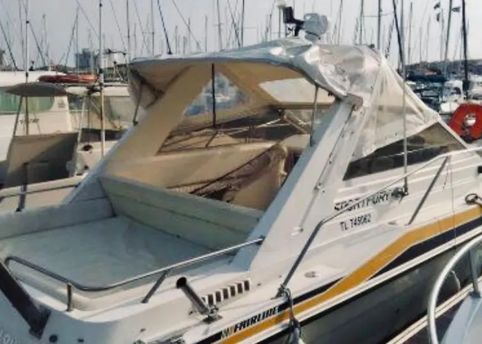 Bateau A Quai